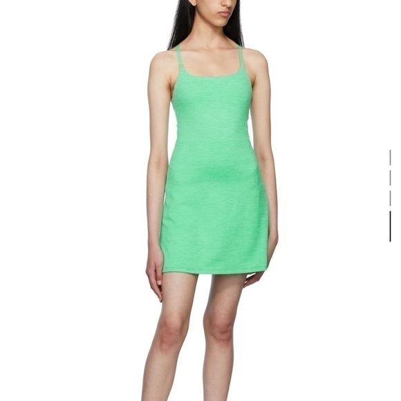 NWT Outdoor Voices Green Move Free Mini Dress Women XS - Picture 2 of 14